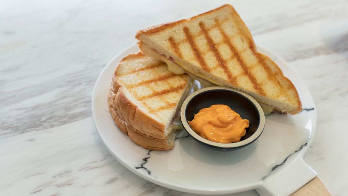 Best Sauce for Ham and Cheese Sandwich
