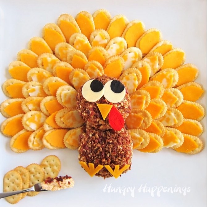 This Bacon Ranch Cheese Ball Turkey Platter