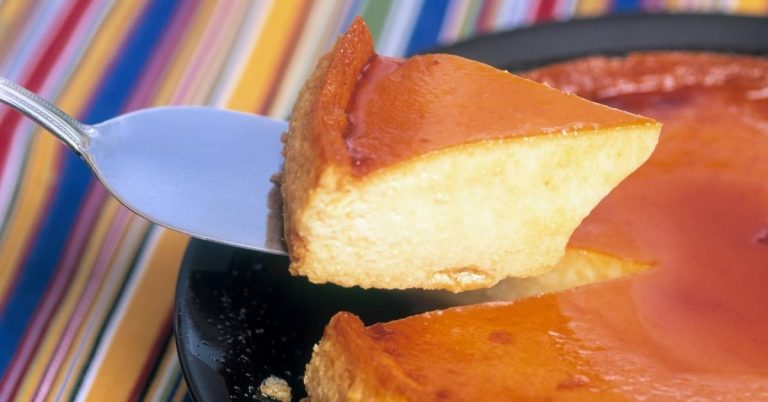 What Does Flan Taste Like