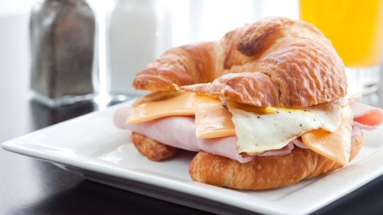 best Cheese for Breakfast Sandwich