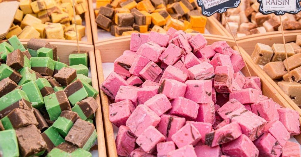 difference between fudge and truffle 