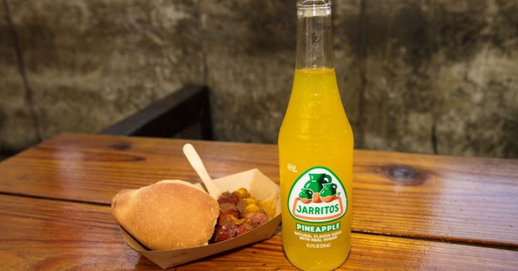 what does jarritos taste like 